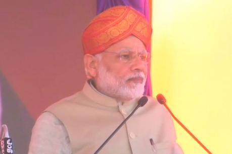 Narendra Modi addressing rally in Mysuru