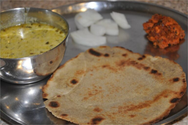 10 Delicious Rajasthani food Items that you should definitely try at ...