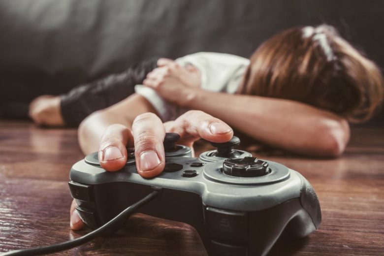 How parents can help their kids play less video games