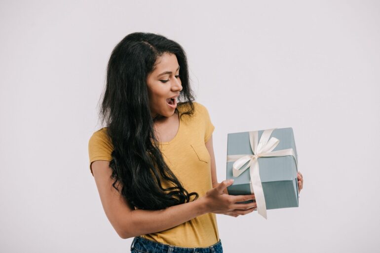 girl reciving gift