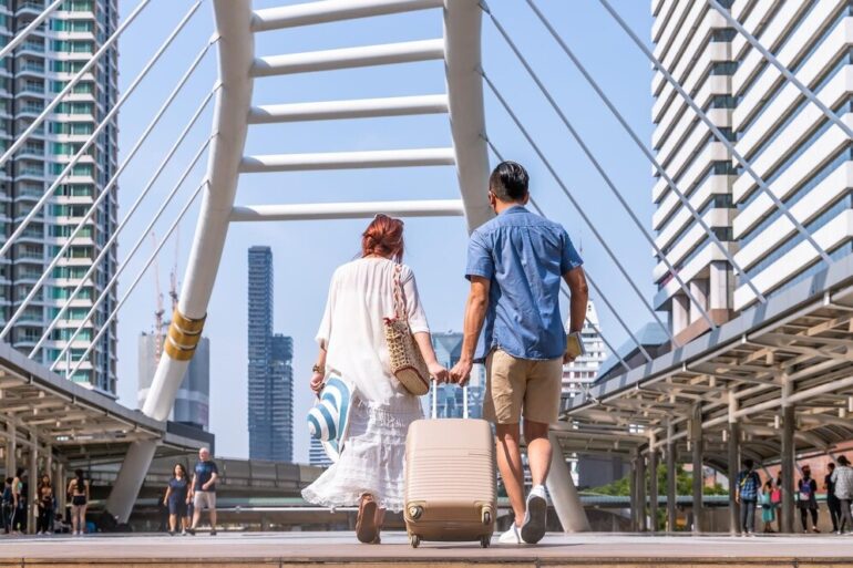Planning to Move to Singapore? Here’s How to Decide Between Renting or